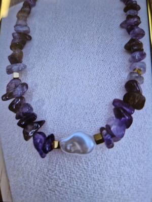 Handmade steel necklace with semiprecious stones new, hematite and pearl