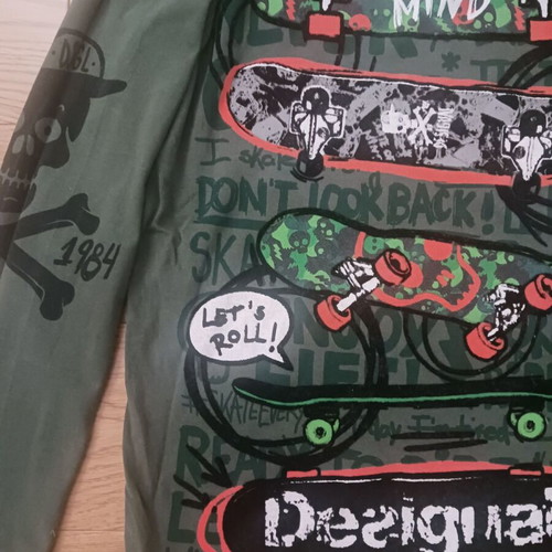 Desigual kids shirt 9-10 years like new, multicolor green