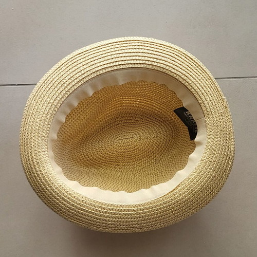 Karfil hat like new, beige, one size, made in Greece