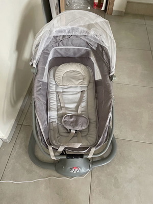 Kikka Boo Relax baby swing like new 0-9kg