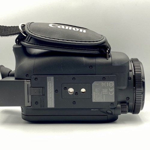 Canon Legria HF30 video camera like new