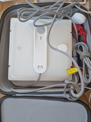 Window cleaning robot like new
