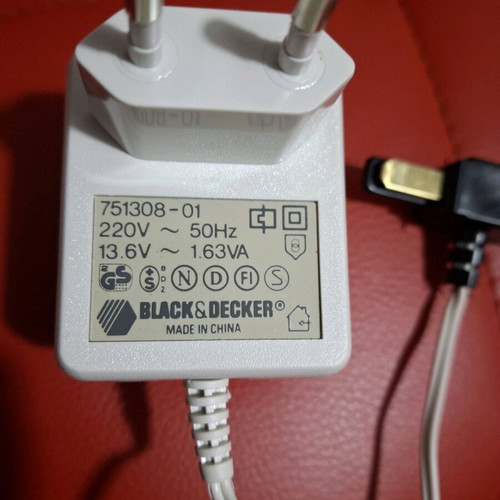 Black & Decker 751308-01 charger used for handheld vacuum 13.6V