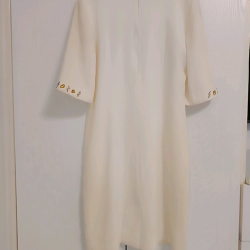 Cream dress with stones like new