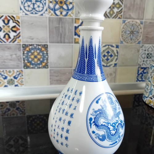 Carafe Chinese style porcelain new
