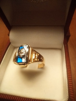 Authentic men's gold graduation ring from German military school like new
