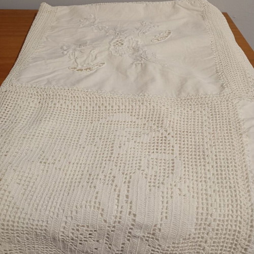 Handmade tablecloth new