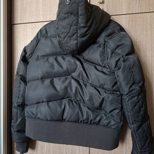 Nike women's black jacket small, like new