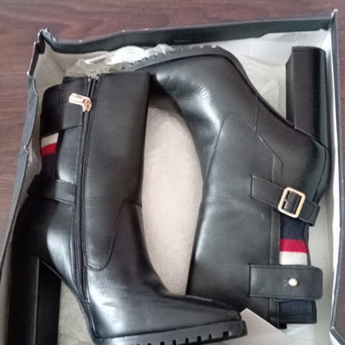 Tommy Hilfiger ankle boots with high heel new, size 39, black