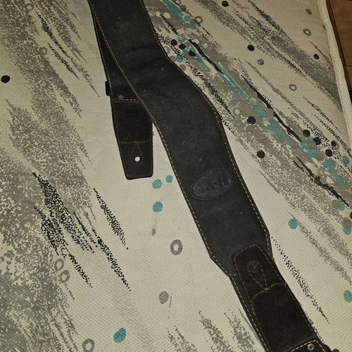 Jackson Hole leather guitar strap like new