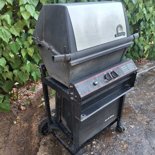 Broil King gas grill