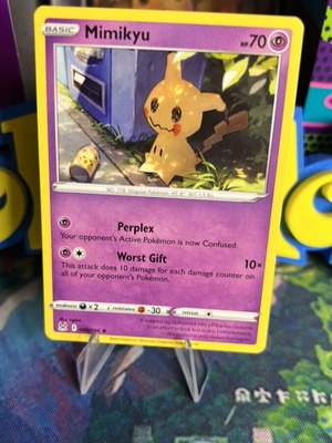 Mimikyu LOR Pokemon card