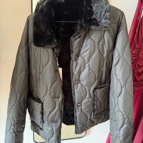 Reversible black jacket new, size medium
