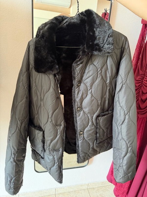 Reversible black jacket new, size medium