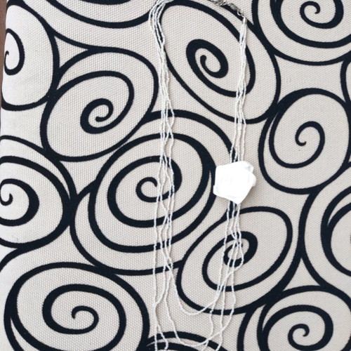 Long necklace white romantic with rose new