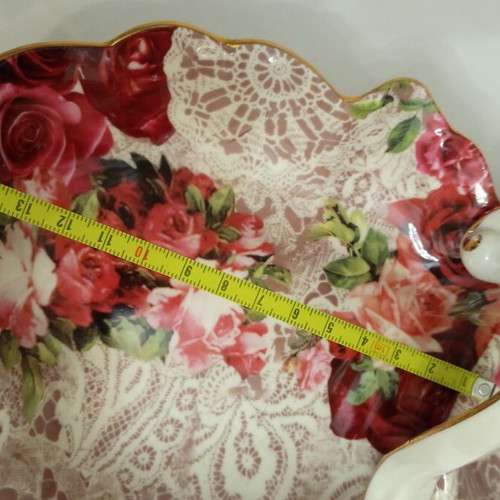 Porcelain jar with handle