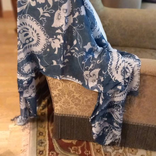 Scarf very beautiful