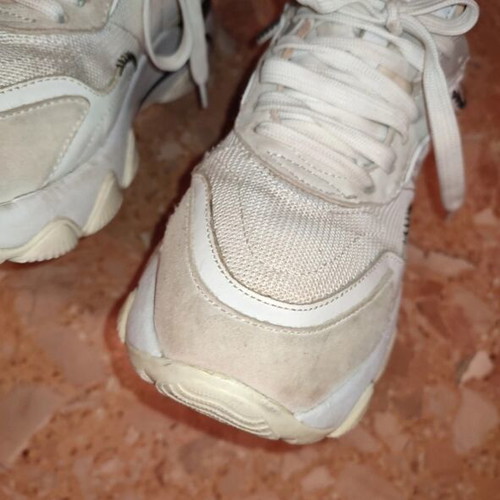 Guess Chunky Sneakers White Beige size 38 used