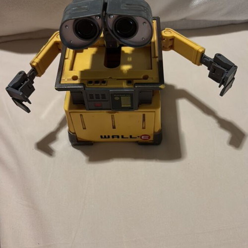 Transforming Wall-E figure used