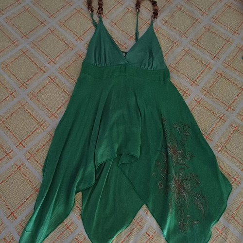 Long top with beaded straps Lynne M/L like new, green