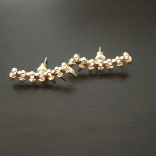 Earrings set of 5 pairs like new, gold color