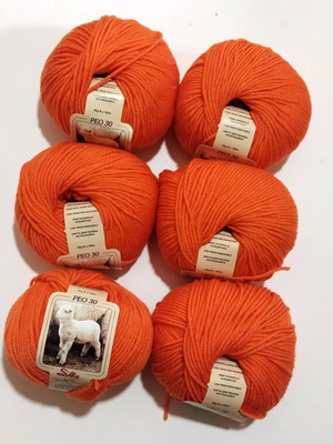 Silke Peo 30 knitting yarn pack of 6, new, 100% Merino wool