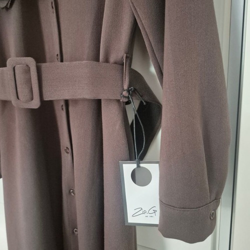 Chocolate dress new with detachable flower brooch