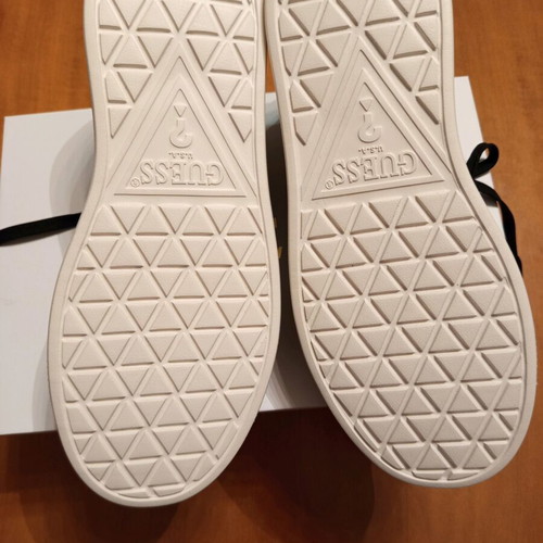 Guess sneakers new, size 42, black and white