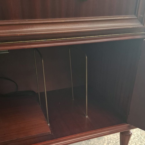 Vintage furniture for turntable and vinyl like new