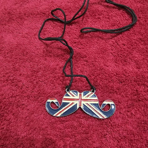 Vintage Union Jack Mustache Pendant necklace like new