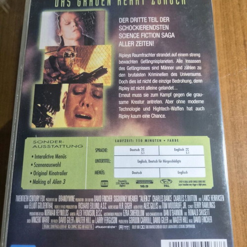 Alien 3 DVD like new, sci-fi and thriller with subtitles