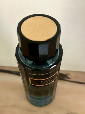 Orange Affair Carolina Herrera Eau De Toilette 100ml μεταχειρισμένο