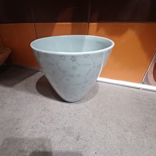 Vase-Planter like new