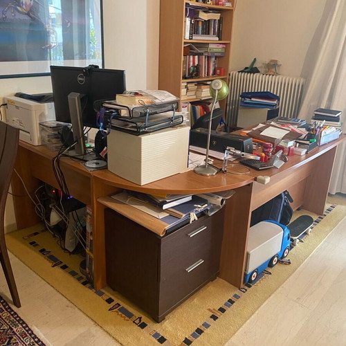 Corner desk used, separable into 2 with computer shelf