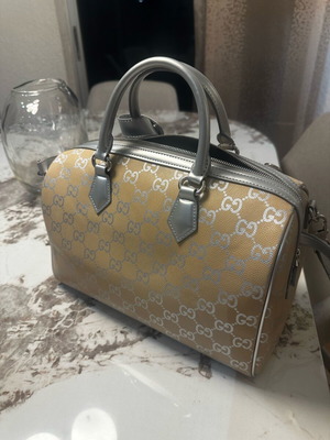 Gucci Boston bag emblem medium like new, gray and beige