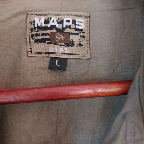 Maps women's coat L, khaki color, like new