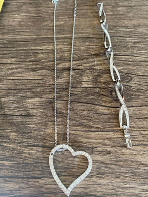 Σετ κολιέ και βραχιόλι Swarovski σαν καινούργιο, ασημί με λείπουν πέτρες