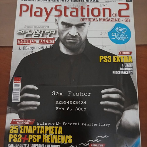 PlayStation 2 Official Magazine GR with Splinter Cell Double Agent cover