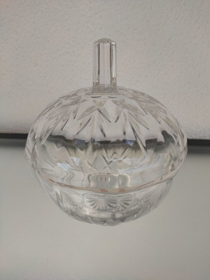 Crystal fondant dish with carved design new