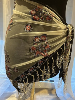 Pareo scarf like new
