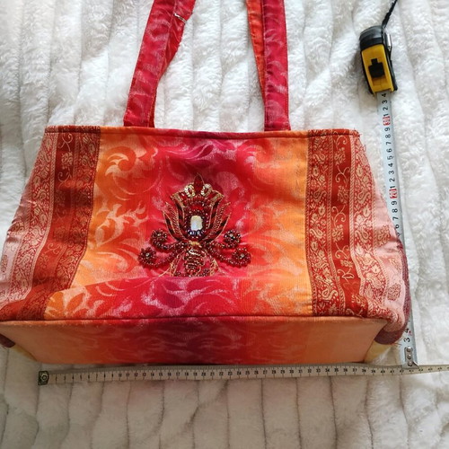 Large canvas shoulder bag like new, decorative