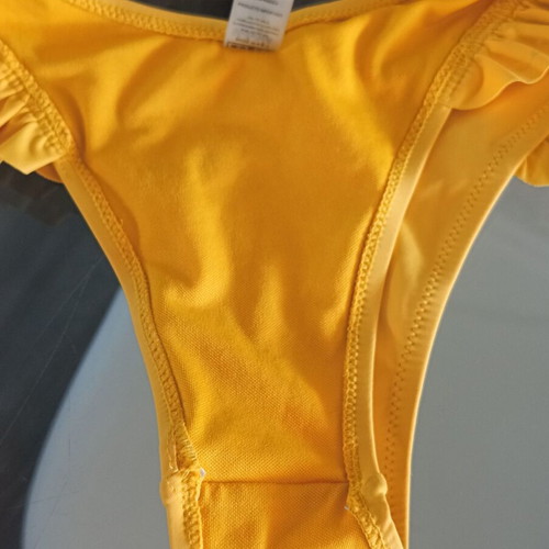 Valeria Beach Bum bikini new, size Small, yellow