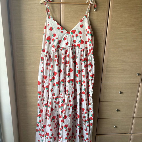 Karavan dress like new with belt, white and red