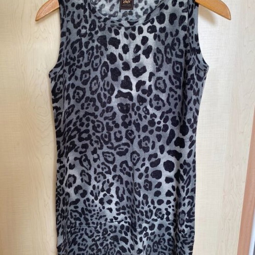 Bruno Manetti sleeveless wool blouse in gray shades like new