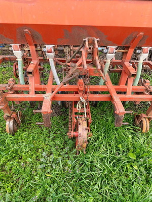 Σκαλιστήρι με λίπασμα μεταχειρισμένο