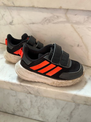 Adidas baby shoes used, size 21, lightweight sports