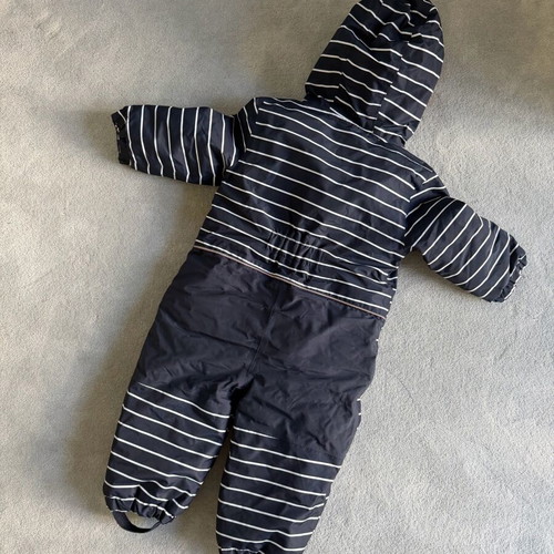 Baby snow suit 86cm like new