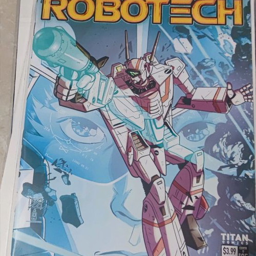 Robotech manga new, 77 issues by Titan Books