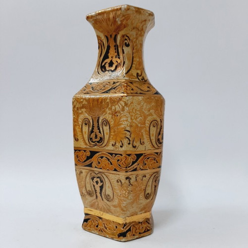 Chinese vintage revival vase used, hexagonal shape, gold ornaments, 26 cm