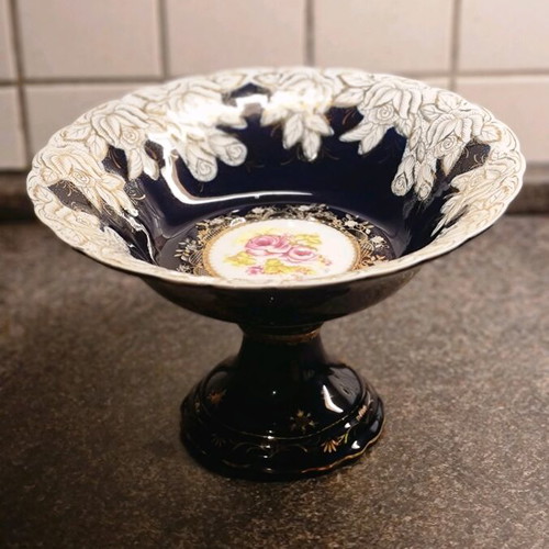 Vintage porcelain decorative item like new, Thun with 24ct gold